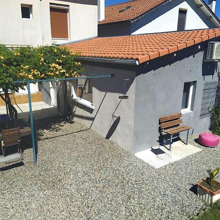 Studio 26 Vic-le-Comte Exterior foto